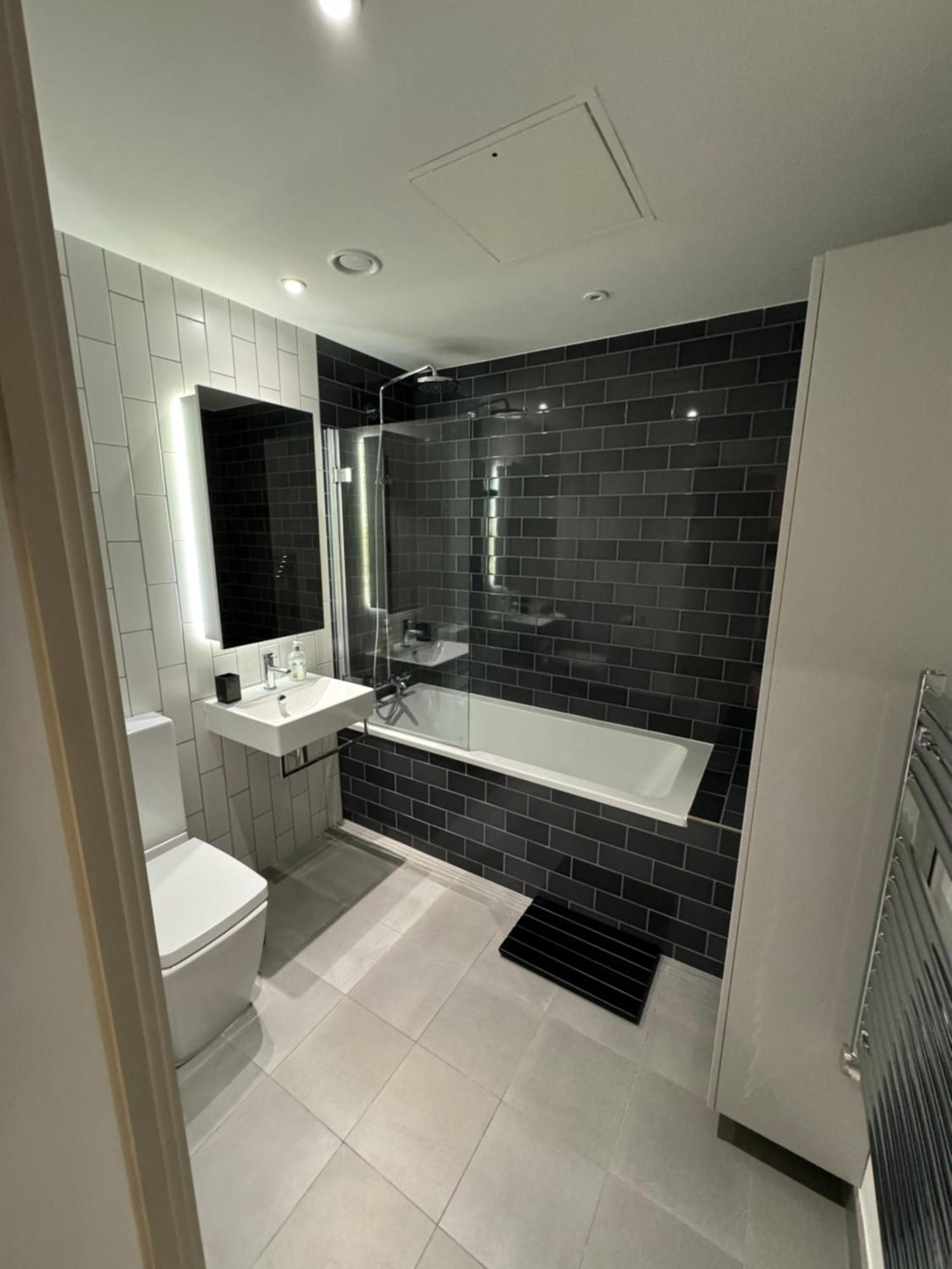 Riverside Suites And Apartments Londen Buitenkant foto